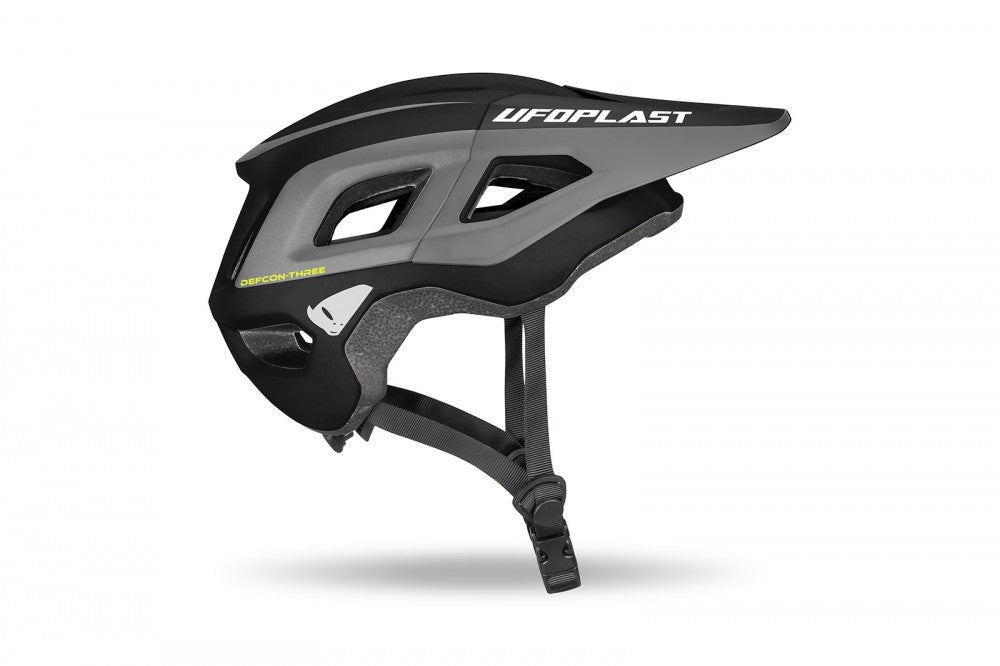 DEFCON THREE MOUNTAIN BIKE HELMET BLACK AND GRAY
