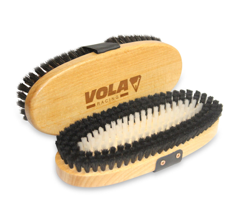 Oval combination nylon and horsehair brush