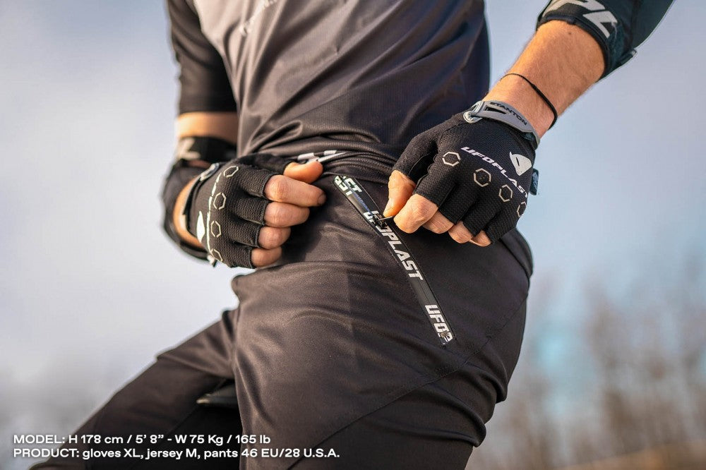 Stanton gloves Black and Grey
