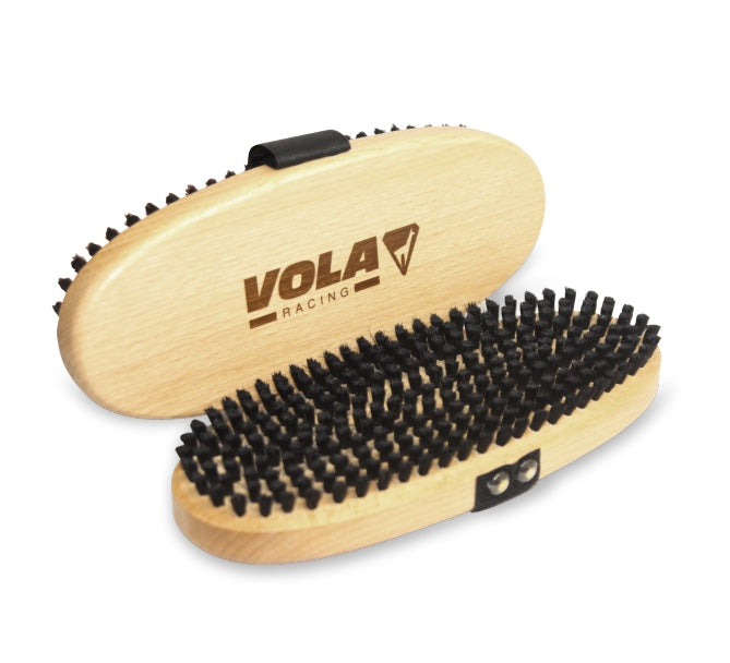 Oval horsehair brush