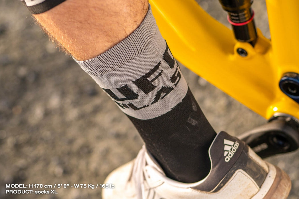 UFO mountain bike socks